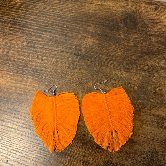 Earrings - Picture 4 of 8